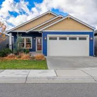 Gated Retreat, Sleeps 8, Professional Kitchen, Fireplace, DreamCloud Mattresses, hotel en Coeur d'Alene