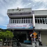Viesnīca OYO 91242 Muar Golden Horse Hotel pilsētā Muara