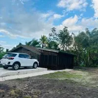 Howler Landing Vacation Rental, hotel a Bermudian Landing