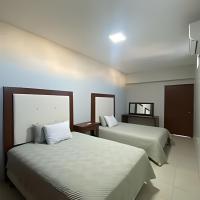 Casa Madre Perla - a 2 min de la Playa Miramar, hotel poblíž Mezinárodní letiště General José María Yáñez - GYM, Colonia Miramar