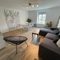 La Sereine - Appartement 2 chambres pour 4 personnes, hotelli kohteessa Montluel