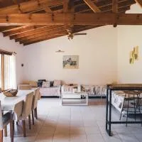 Check and Home - Chapa - 5 huéspedes con patio y parrilla, מלון בצ'פאדמלאל