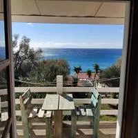 Apartments Petrakis Beach, hotel v destinácii Léntas