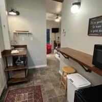 GFU neighborhood and Oregon Wine Country studio，紐伯格的飯店