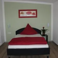 Helmers Gästehaus, hotel v destinaci Gempfing