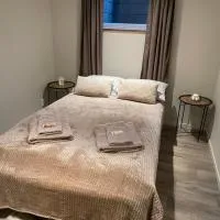 Bright&Cozy 2 Bedroom Apartment 15 min from Tromsø, hotel em Tromsø