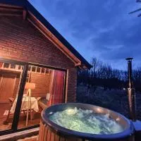 Lura Agroturizem, hotel a Novoberdo