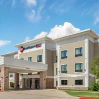 Best Western Plus Bay City Inn & Suites، فندق في باي سيتي
