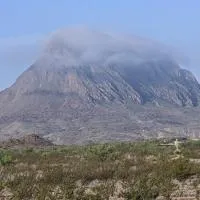 Cozy Peaceful Tiny Cabins Behind Big Bend National Park,位于Terlingua Ranch Airport的酒店