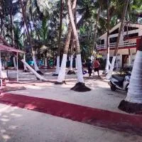 Samant Beach Resort, hotel a Malvan