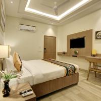 Hotel King Plaza, hotel near Delhi International Airport - DEL, New Delhi