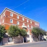 Hotel Centrale, хотел в Пьомбино