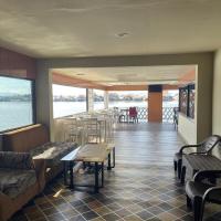 Wisma sidapore teluk bayur salakan, hotel poblíž Letiště Bubung - LUW, Lamobuang