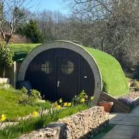 Five Cottages in AONB and an Obbit House! – hotel w mieście Canterbury