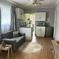 Tana's flat, hotel a Brakpan