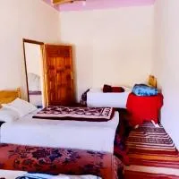 Riad restaurante Étoile dades Camping, hotel u gradu 'Imdiazene'