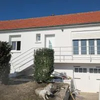 La Casa Blanca, hotel en Erlon