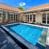 Hosih Terace in Sanur Villa - 3 BR Villa Beachside Sanur, hotel v mestu Sanur