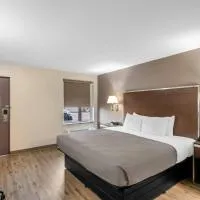 Quality Inn Waterbury East: Waterbury şehrinde bir otel
