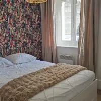 Appartement coquet avec wifi à la Machine, hotel en La Machine