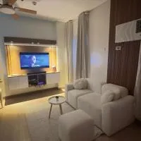 Resort Condo in Trece Martires Cavite، فندق في Trece Martires