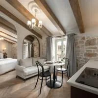 Silent Stone Apartment II, hotell i Vrsar
