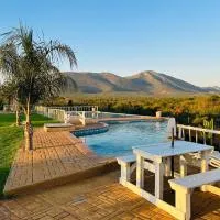 Riverview Pool Resort and Lodge, hotel en Moletlane