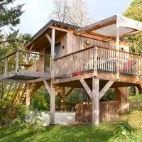 Lodges Arverne, מלון בVic-le-Comte