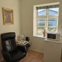 House on Vellingtoft in Kværs - apartment and deluxe rooms, hótel í Gråsten