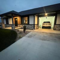 Contemporary Condo, hotel poblíž Quincy Regional (Baldwin Field) - UIN, Quincy