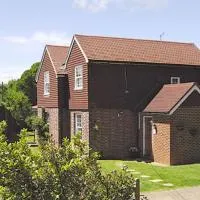 Holly Cottage, hotelli kohteessa Pett