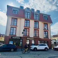 Hotel Aleksander, ξενοδοχείο σε Ούστκα
