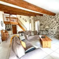 Gîte au cœur d un caveau de dégustation de vin, hotel u gradu 'Olonzac'