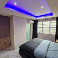 Modern Beachfront Escape in La Mercy, hotel near King Shaka International Airport - DUR, La Mercy