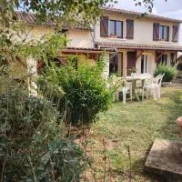Le Gite de l'Alambic, hotel a Vanzay