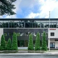 Hotel Yes, hótel í Narva-Jõesuu