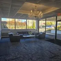 Amsterdam Hotel, hotell i Stamford