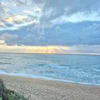 204 L'escalier Cabanas- Beach front paradise, hotell sihtkohas Amanzimtoti