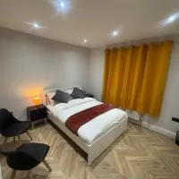 Roydon में, होटल Richard guest house