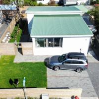 Ary & Pablo Airport Stay, hotel near Reykjavík Keflavík Airport - KEF, Keflavík