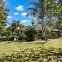 Riverside paradise with jetty and garden, hotel a Kerikeri