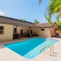 Poolside Miami Paradise with BBQ & Outdoor Lounge, hotel poblíž Kendall-Tamiami Executive - TMB, Country Walk