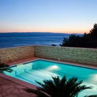 Apartments Mediterranea with heated pool, hotel Pisakban