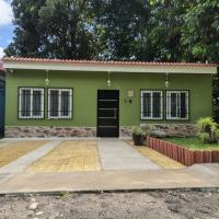 La Casa De Los Abuelos, hotel poblíž Retalhuleu Airport - RER, Retalhuleu