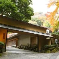 Oku Yugawara Tsubaki, hotel v destinaci Jugawara