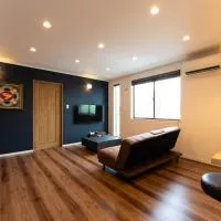 Dekoboko inn西本町, hotel sa Omura