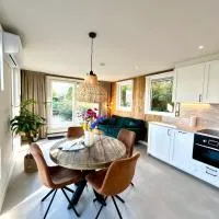 Houseboat Sneek, hotel em Sneek
