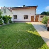 Ferienhaus am Regionalpark - Nähe Wien, hotel in Gerasdorf bei Wien