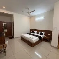 Maui Stay: Varkala şehrinde bir otel