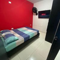 Habiaciones Tercer Cielo 103，位于库库塔卡米洛·达萨国际机场 - CUC附近的酒店